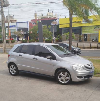 MERCEDES-BENZ B 200 2.0 8V GASOLINA 4P AUTOMÁTICO
